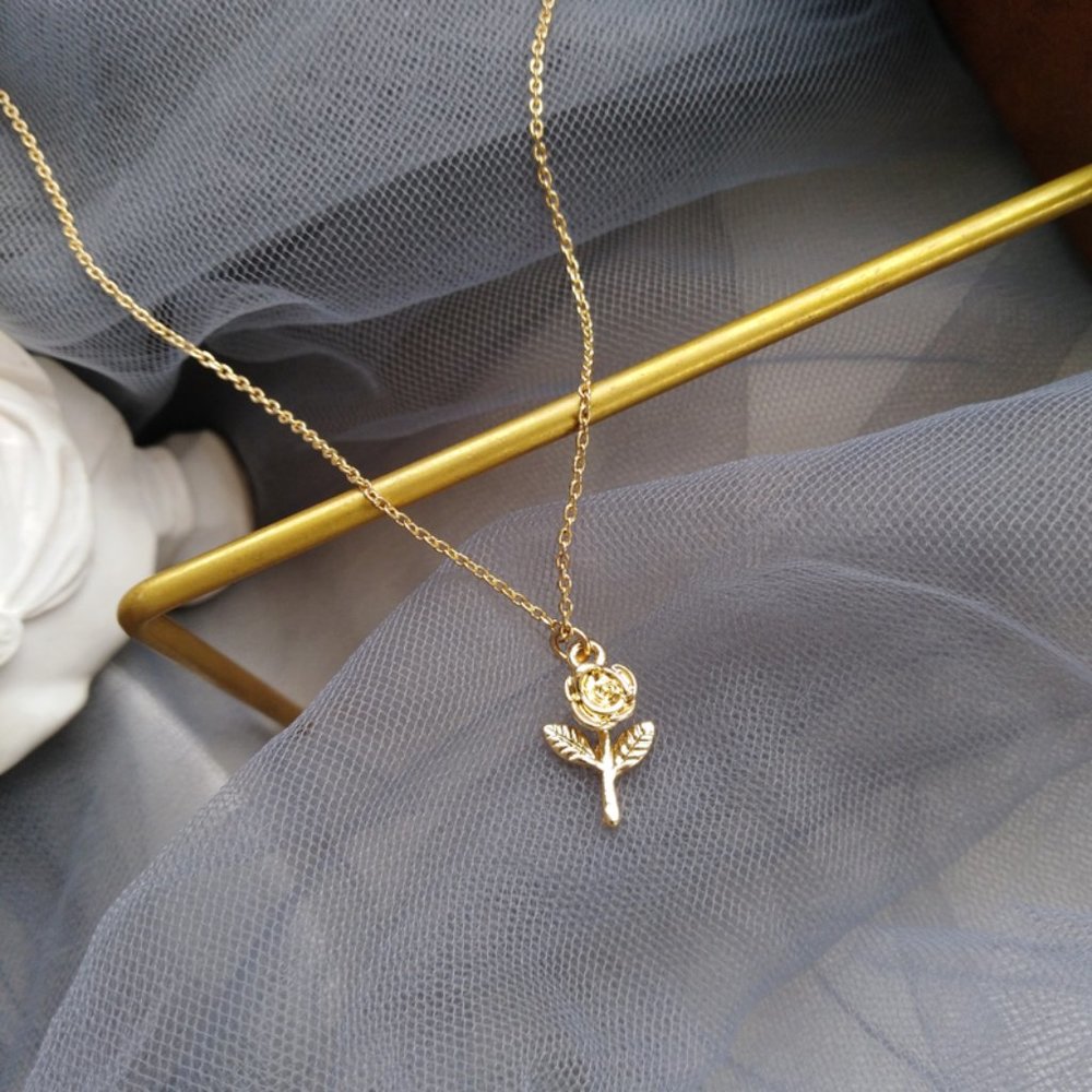 Golden Rosebud Rose Necklace Collar Choker - Picture 9 of 12